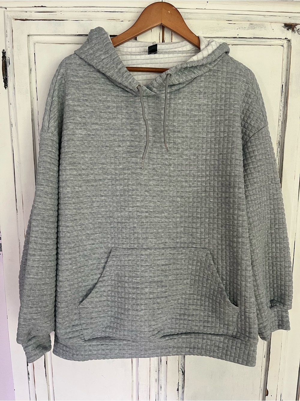 Women’s Gray Quilted Hoodie Sweater